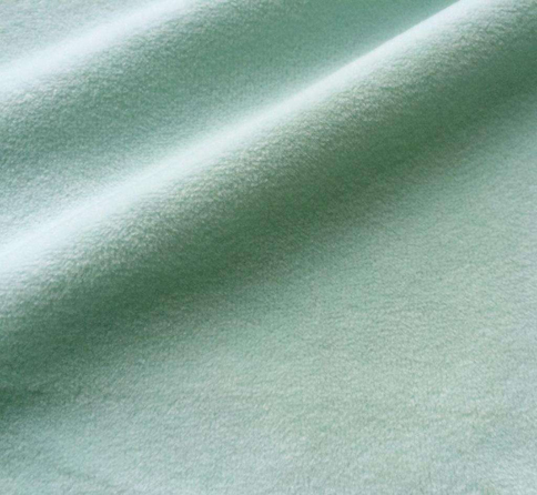法兰绒和水晶绒哪个更好?水晶绒和法兰绒的区别是什么？